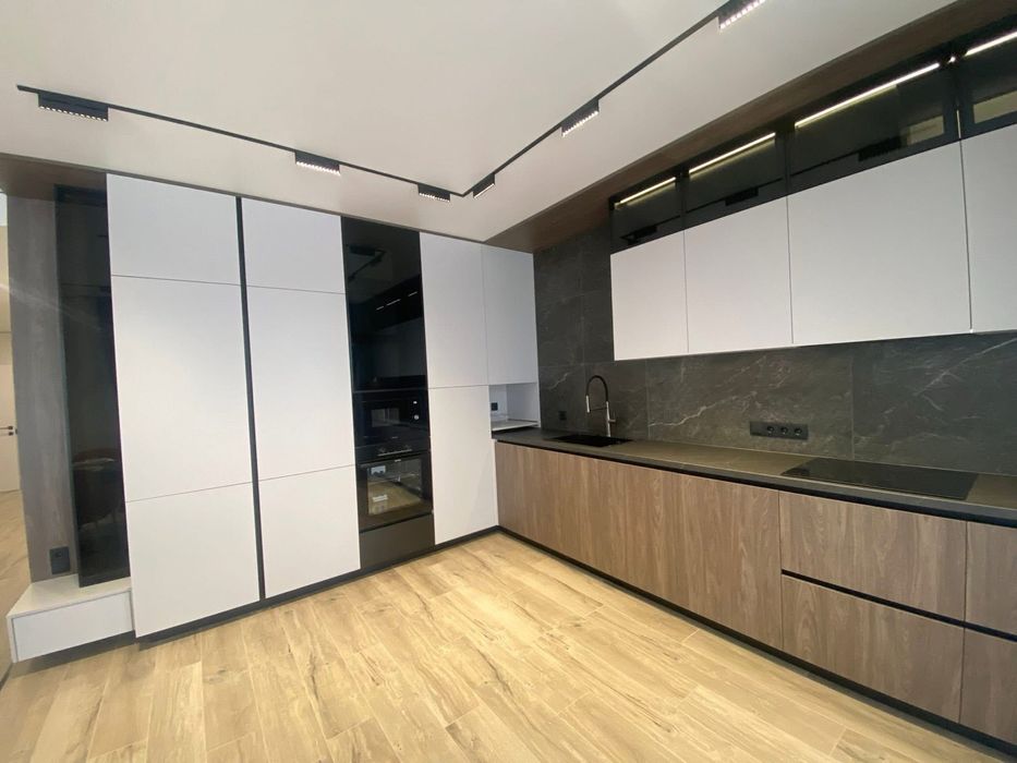 Продаж сучасного будинку в еко локації