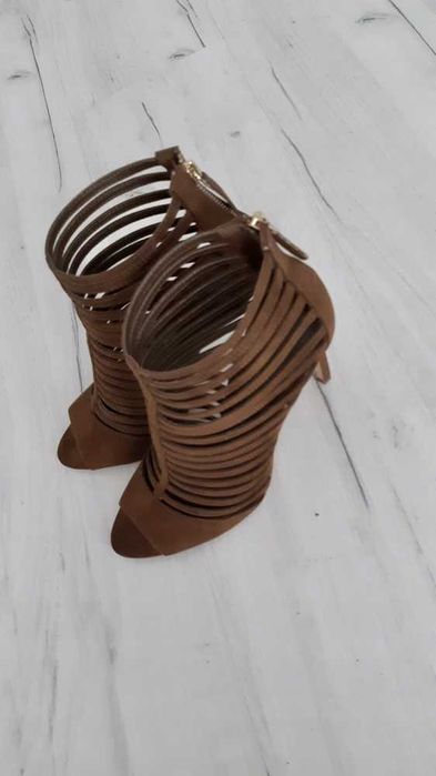 Zara gladiatorki szpilki rozmiar 39