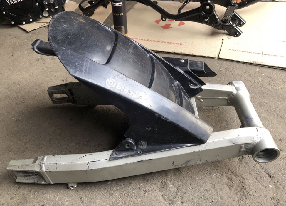 Задний маятник хагер крыло kawasaki zx9r: 100 $ - Рама, кронштейны
