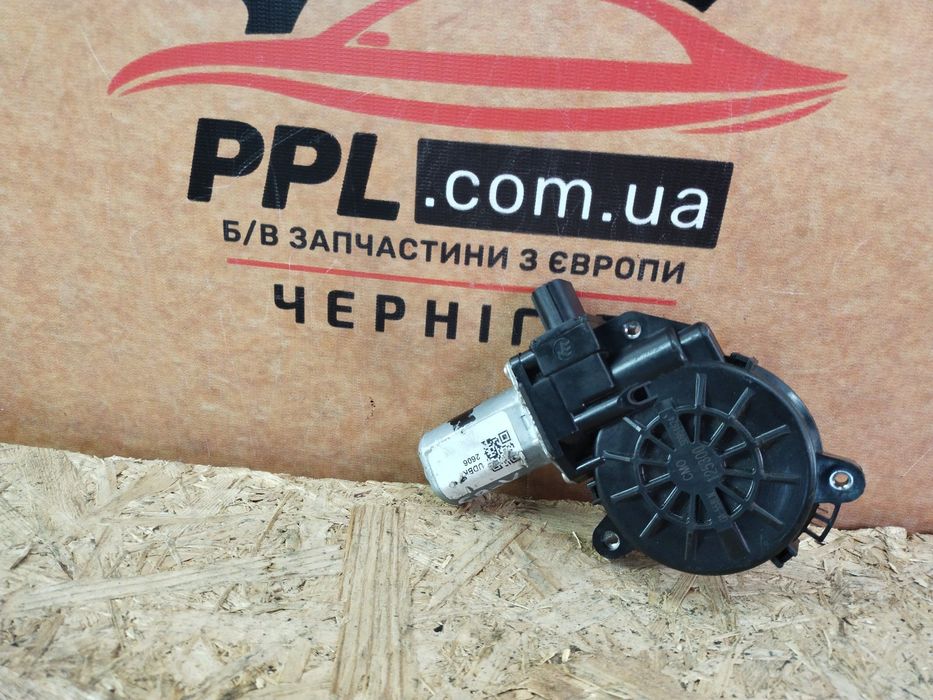 Honda CR-V IV 12-16 моторчик стеклоподъемника задний правый GA-558LN