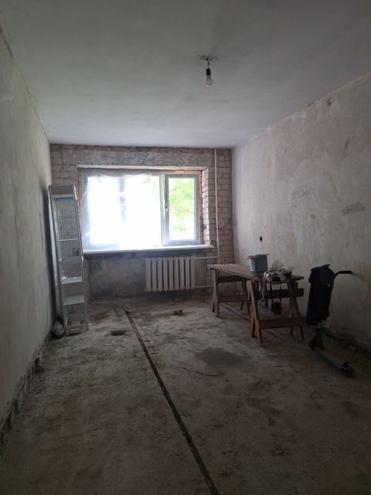 Продажа 2х кв,под ремонт  1/5,центр,можно под офис ,37т$