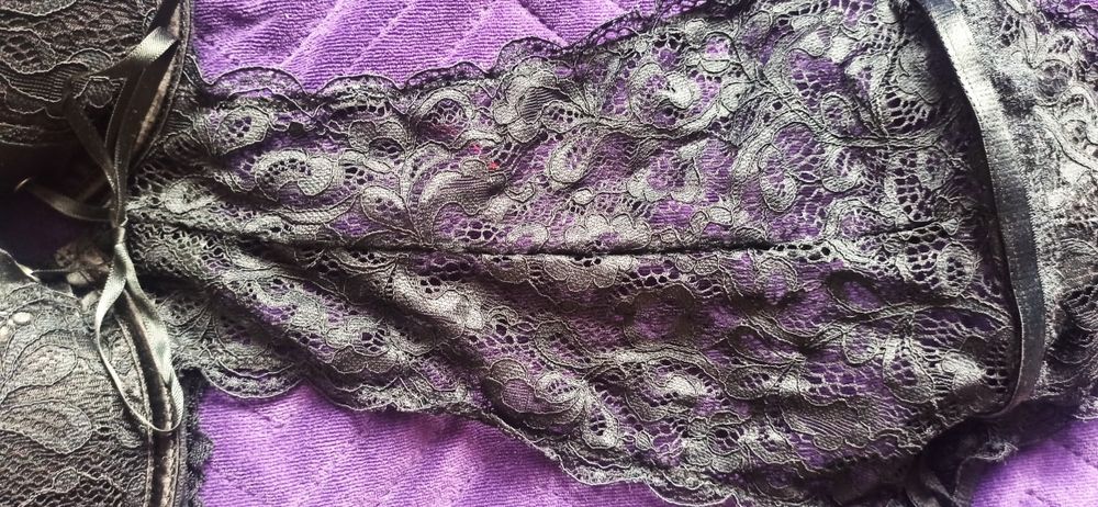 Czarne body Censored - 75 B