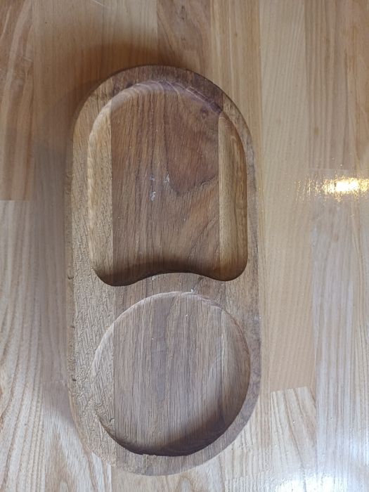 Дощечки дерев'яні для подачі страв.