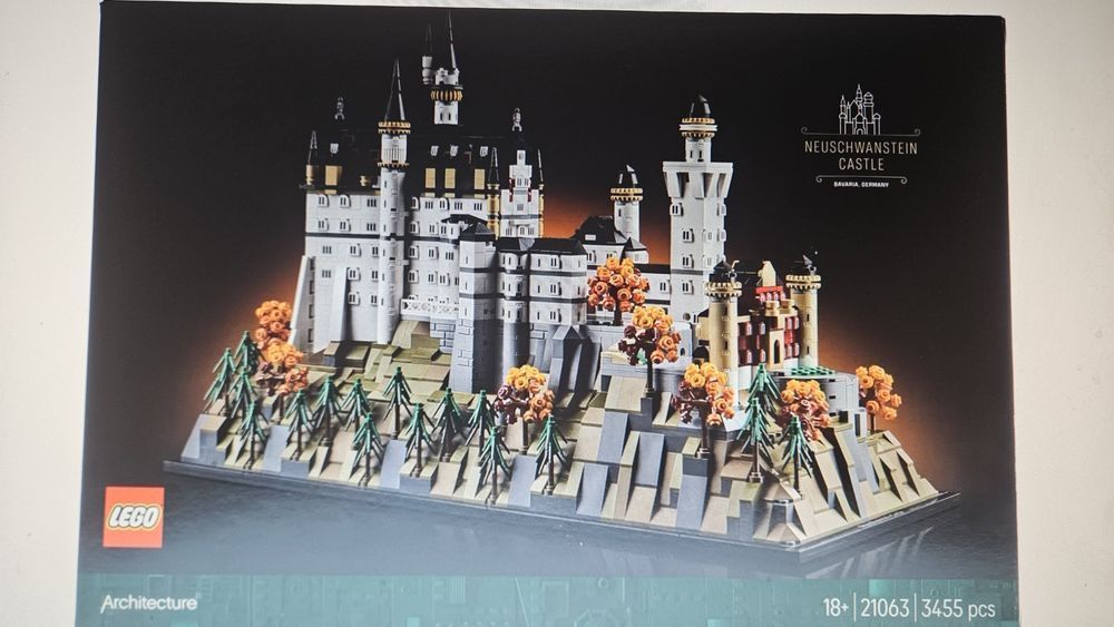 LEGO ARCHITECTURE 21063 Zamek Neuschwanstein