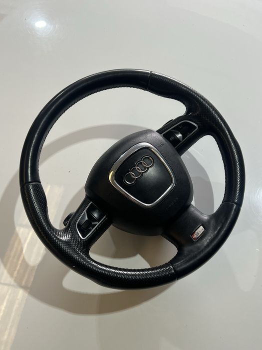 Volante Audi A5 S-Line com patilhas
