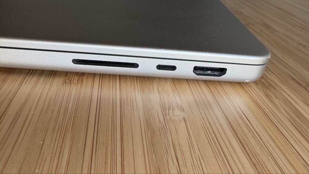 MacBook M1 Pro 14’ 16GB RAM 516GB