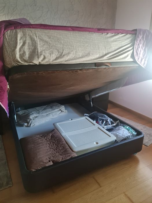 Sommier elevatório forrado + colchao Molaflex