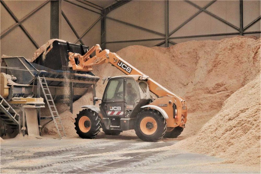 Pellet, pelet z drewna iglastego, brykiet ruf transport.