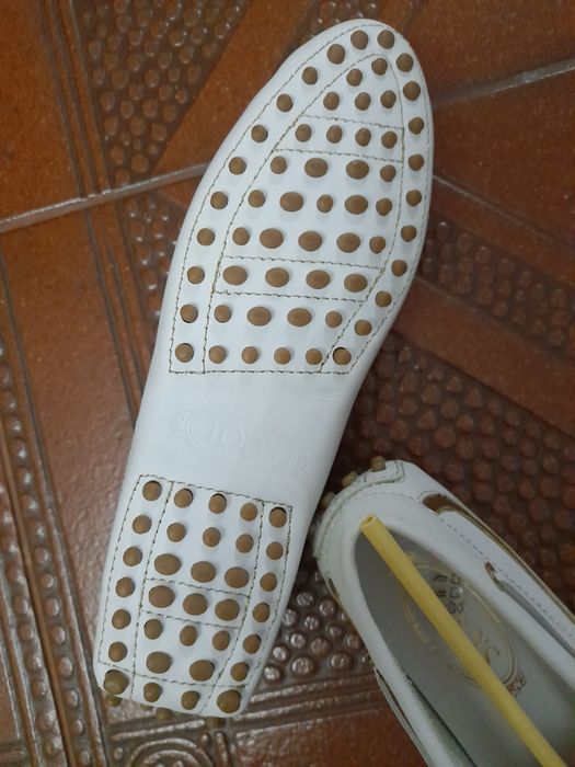 Sapatos drivers de senhora marca TOD'S