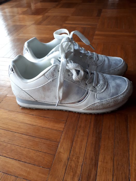 Sapatilhas branco/prateado