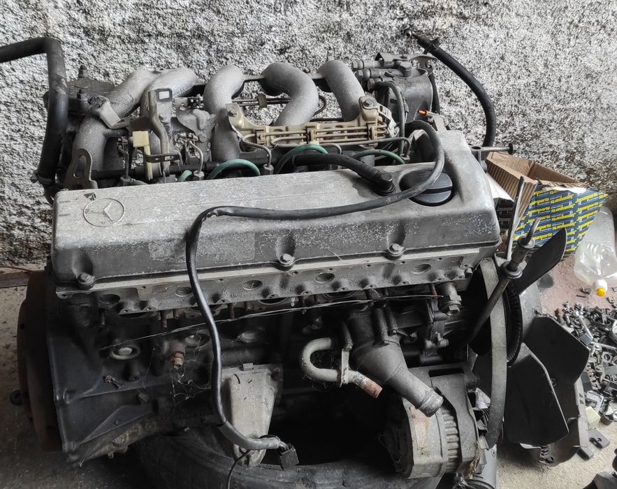 Motor Mercedes 2.5D