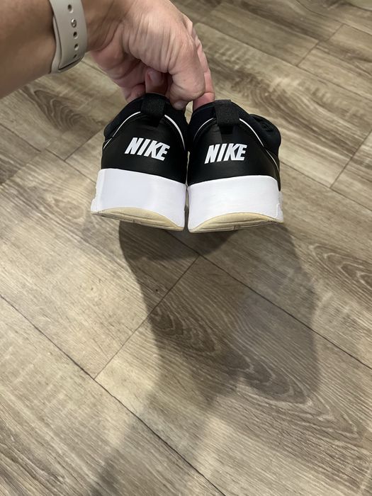 Продам кросівки nike