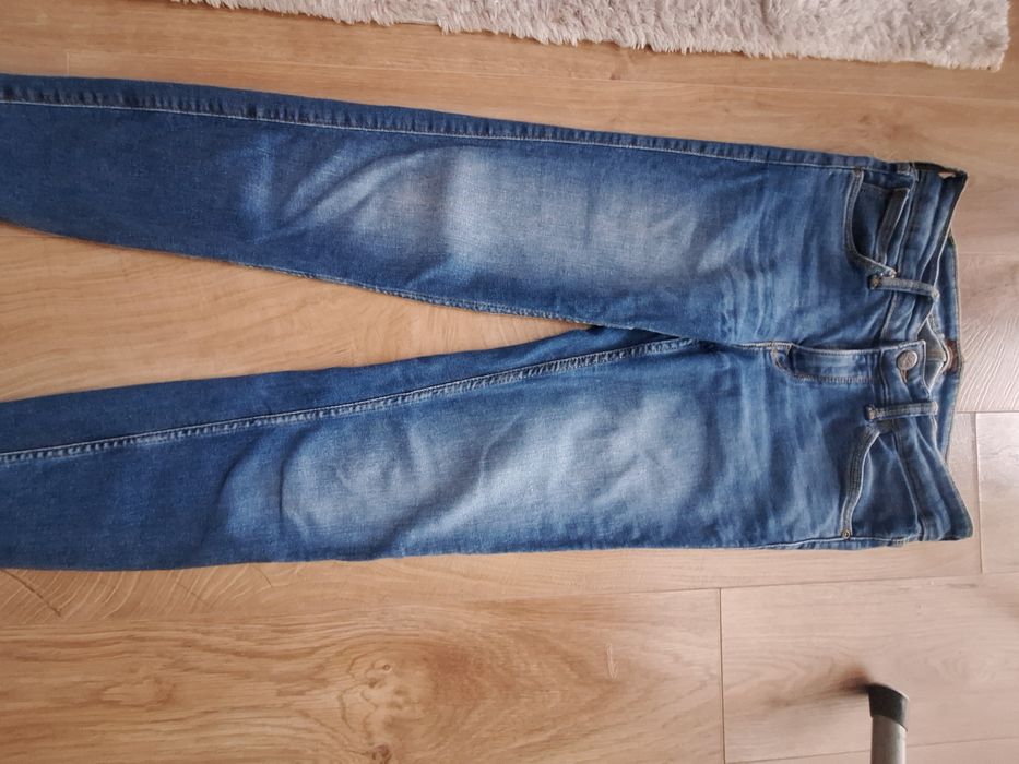 Spodnie Lee jak nowe