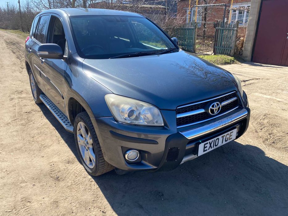 Тайота Рав4 2010г 4х4 Дизель Механика Правый руль