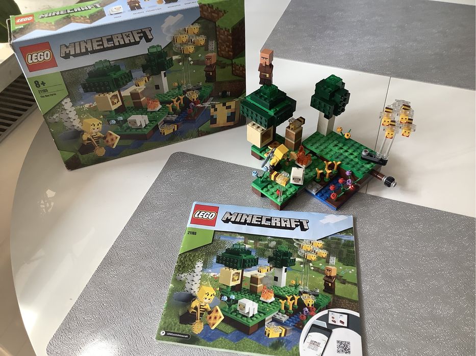 Lego 21165 pasieka