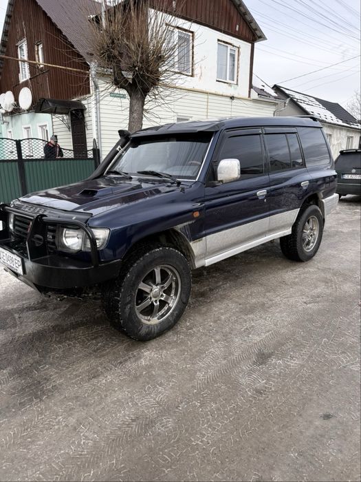 Mitsubishi Pajero 2
