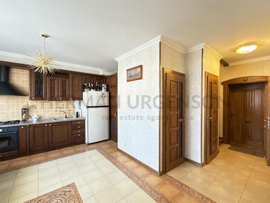 Продаж 4к квартири 140 м.кв / Боздош Еліт, р-н Боздош