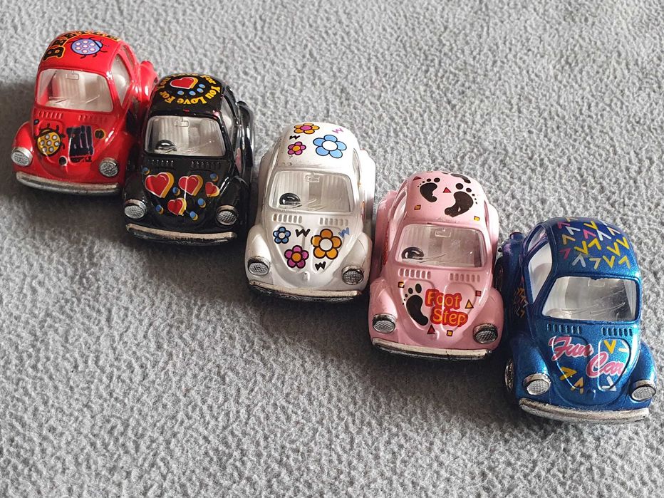 5 Lindíssimos VW Carochas / Beetles de cores diferente - KINTOY