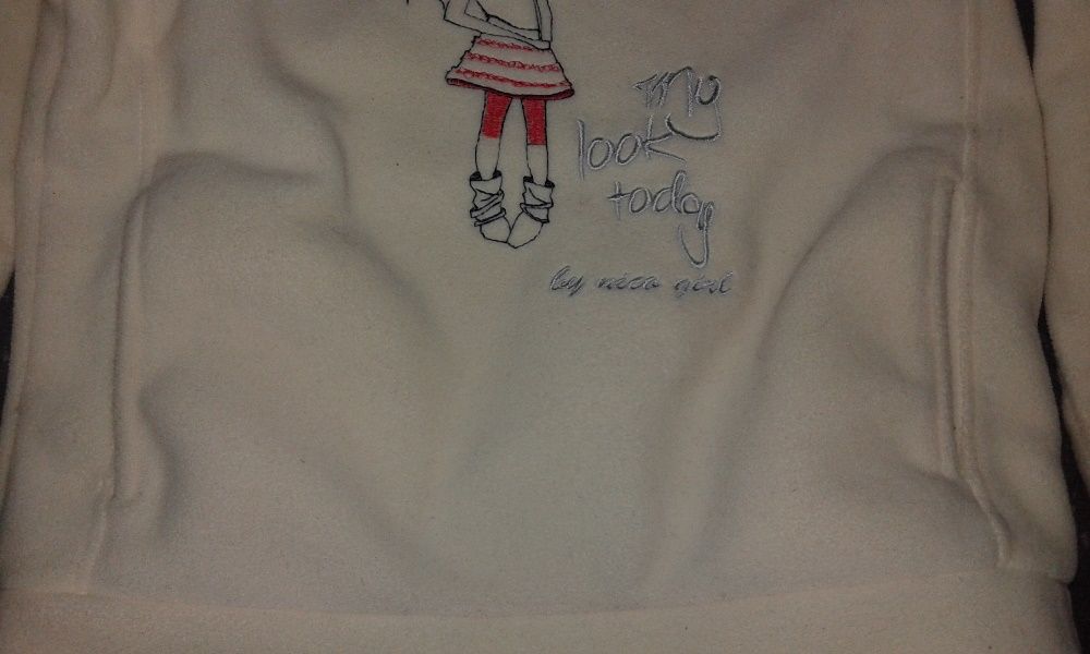 Camisola Sweat Polar 6 Anos Pelo c/ Capuz - Nova