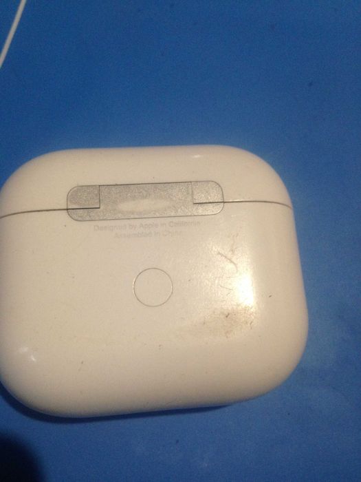 Навушники  AirPods 4