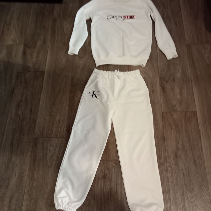 Кофта белая и штани