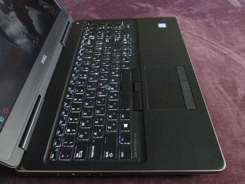 ІГРОВИЙ Великий ТОП Ноутбук 17.3"/ i7-8 ядр по 3.8Ghz!+nVidia 4Gb+16Gb