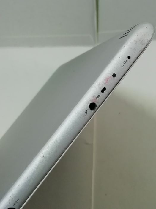 Планшет Qilive AC97BPL  (Yuan 8 дюймов) .