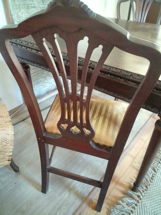 Cadeiras de estilo em madeira, de mesa jantar, origem anos 60