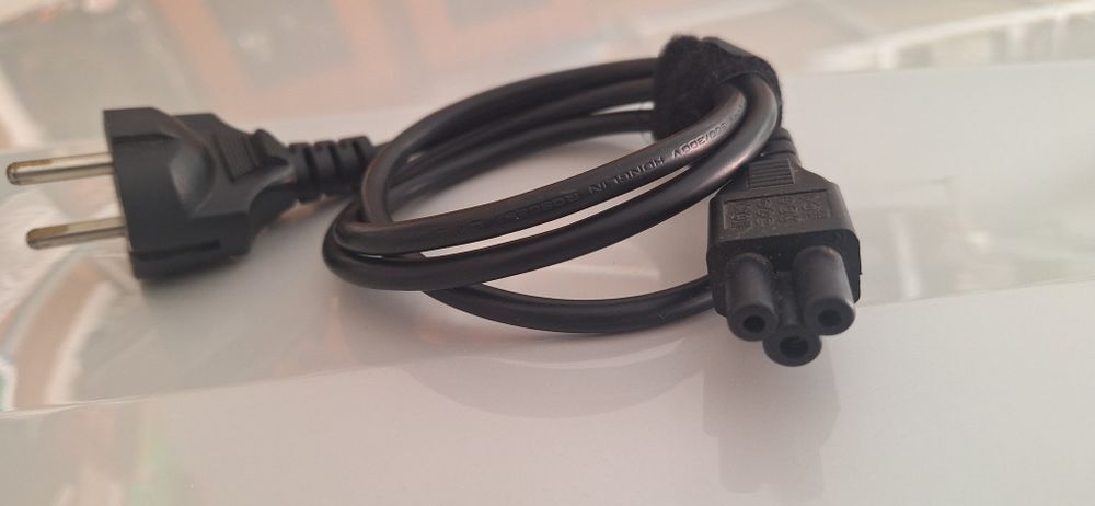Electronic Cable447358035160606722