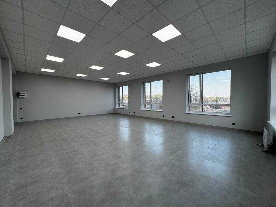 помещения с ремонтом! Улица Центральная 65, Вашу рекламу увидят ВСЕ!