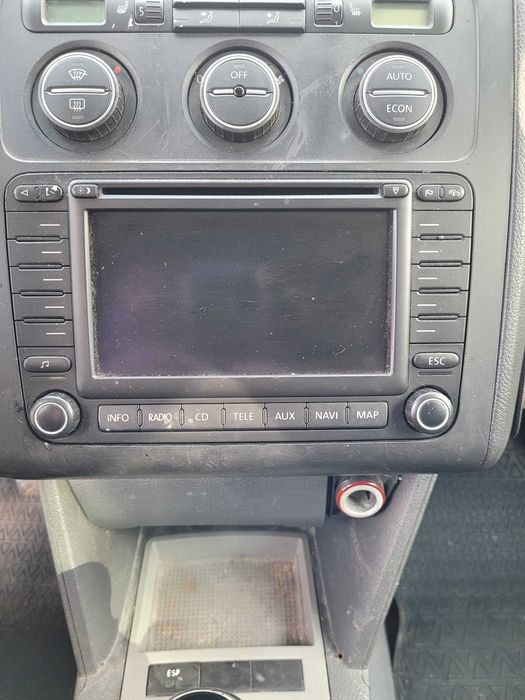 radio oryginalne navi touran z kodem sprawne