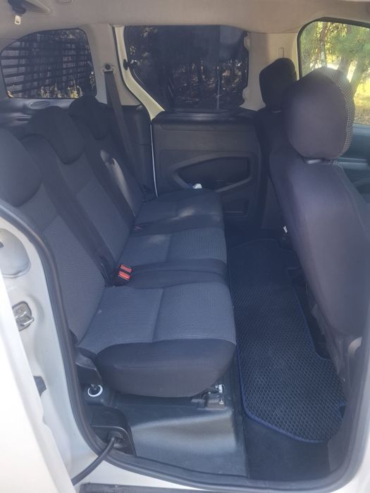 Продаю Peugeot Partner 1.6