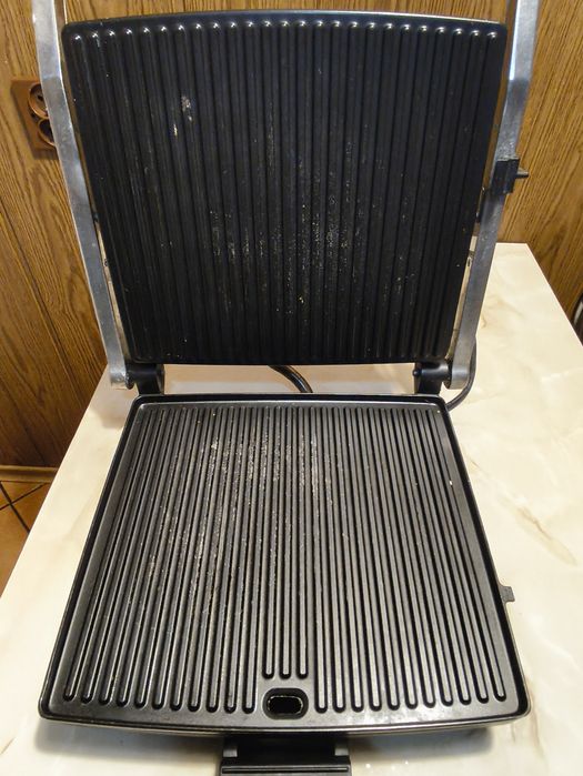 Grill kontaktowy, opiekacz Clarus