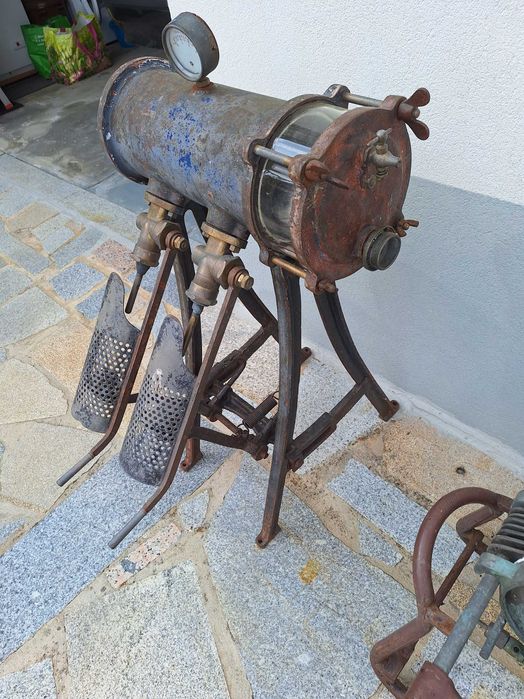 Peças antigas com mais de duzentos anos