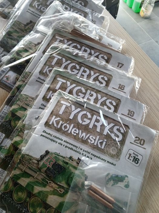 Kolekcja tygrys krolewski 20 części nowe