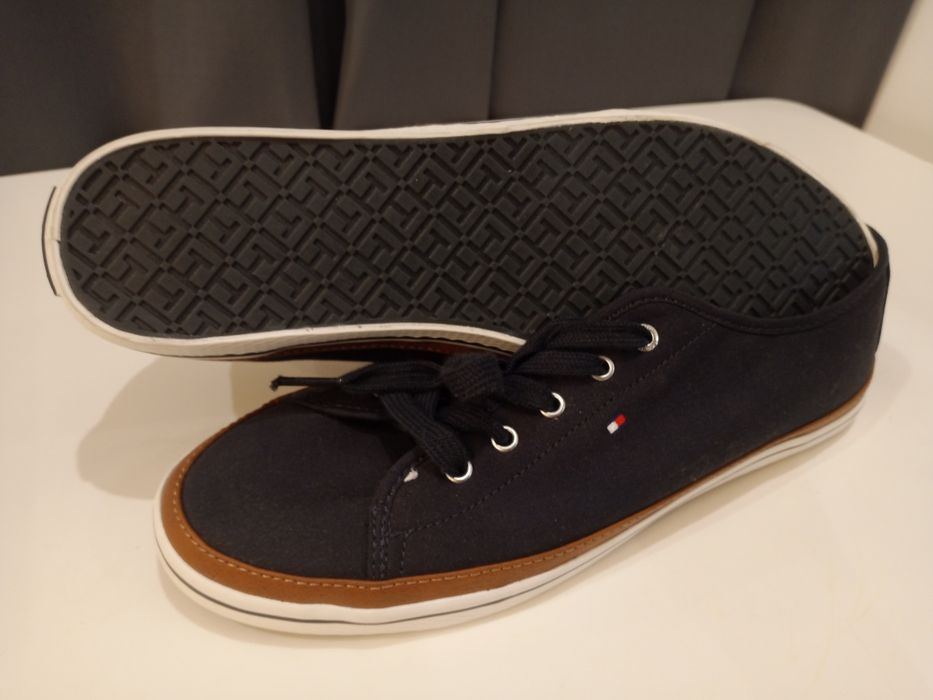 Buty damskie tenisówki Tommy Hilfiger rozm .41