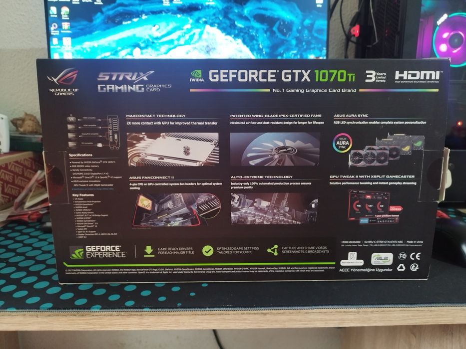 Asus Rog Strix GTX 1070TI 8G e fonte alimentação 450W