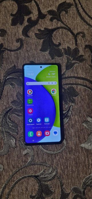 Продам телефон Самсунг