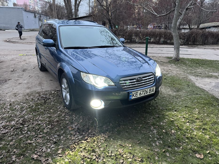 Продам отличный автомобиль.Состояние очень хорошое.Стоит газ вписан.Расход отличный 13 л газ.Мотор и коробка в отличном состоянии.Коробка механика  так что переживать не за что,это не автомат и не проглота бензина.Ходовая сделана.Тормоза поменяны.Машина обслужена.Подогреф сидения работает отлично.Не замерзните.Свет отличный.Можно обмен с вашей доплатой.Машина проезжает любые препятствие и очень высоки клиренс.Багажник очень вместительный.Документы в порядке.ДОРОГИЕ ПЕРЕКУПЫ НЕ ПИШИТЕ И НЕ ЗВОНИТЕ.