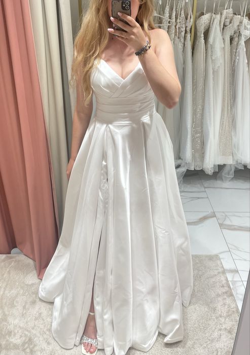 Gładka klasyczna suknia ślubna 175 M