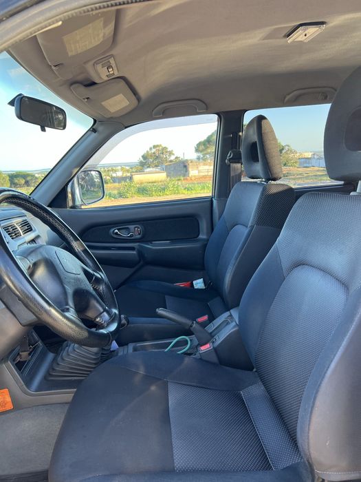 Mitaibishi l200 strakar