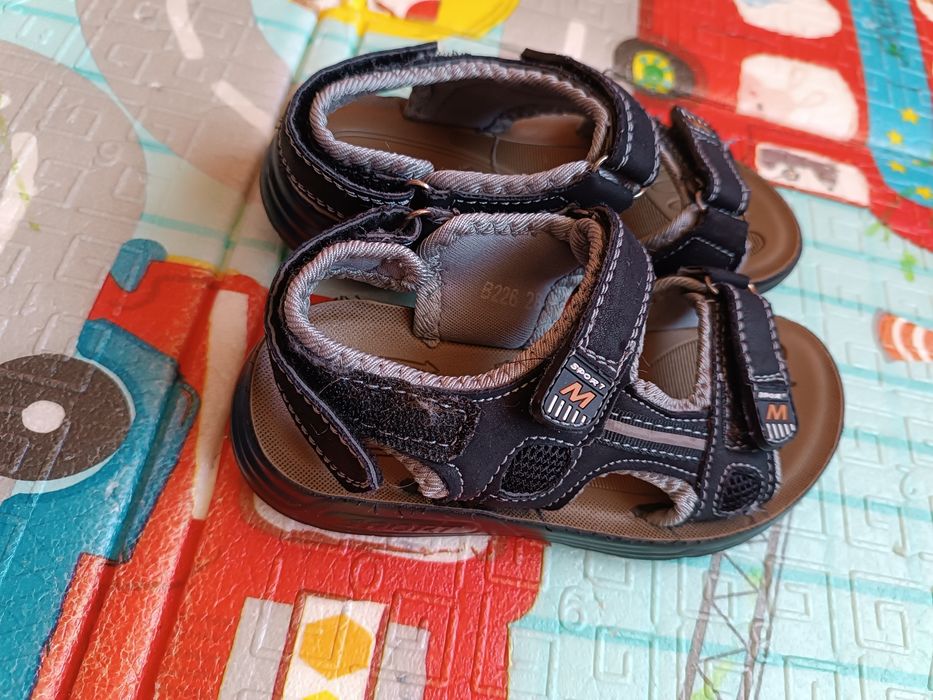 Сандалі 28 розмір