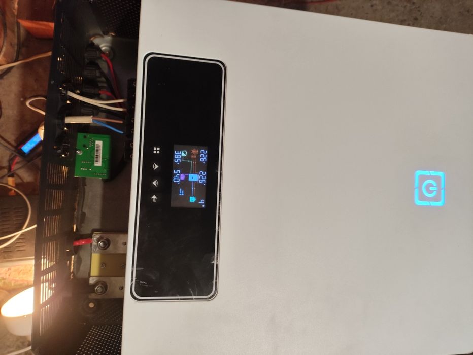 Гібридний інвертор10,2 кв  48v VICTOR.