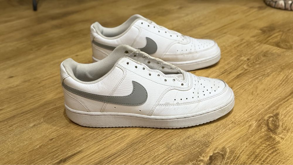 Кеди nike 40 розмір ( 25 см) без шнурків