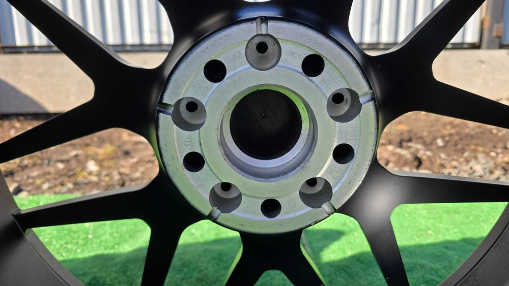 Оригінальні диски Mercedes AMG R21 GLC W253 X253 (A2534012000)