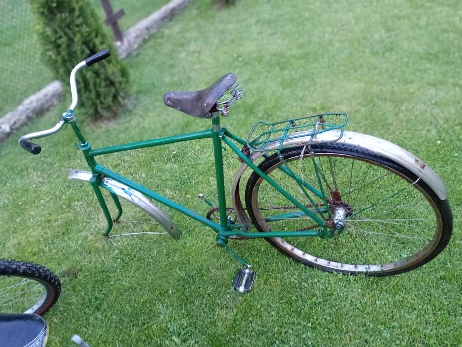 Велосипед  Совецкий. Под Ремонт.Цена Низкая. Звоните.