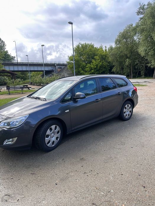 Opel Astra 2011 1,7