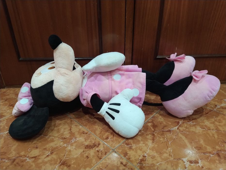 Boneca de peluche Minnie Mouse casa quarto apartamento vivenda gabinet