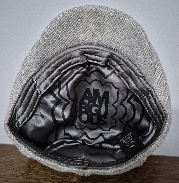 AMBIGUOUS roz. S/M kaszkiet wełniany w super stanie