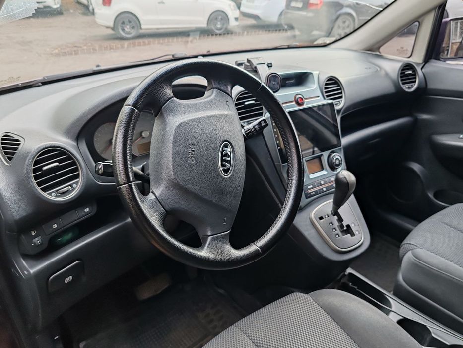 Продам  KIA Carens
